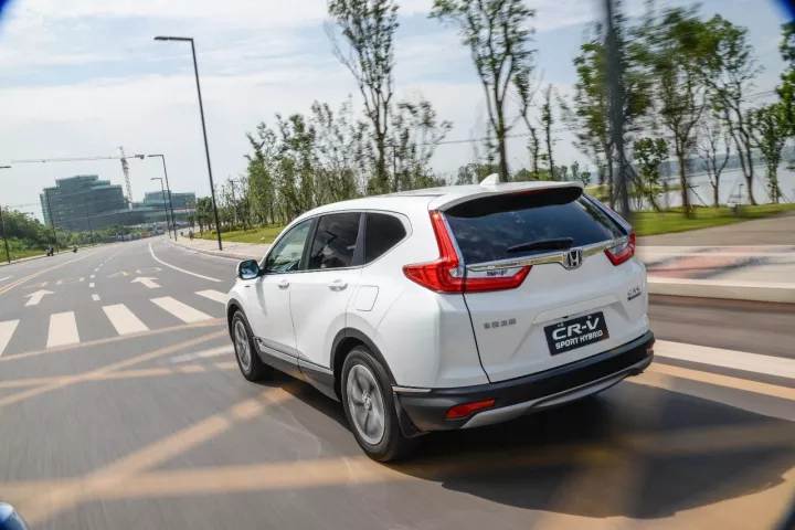 全新一代CR-V 銳?混動領(lǐng)銜，東風(fēng)Honda榮耀亮相武漢車展